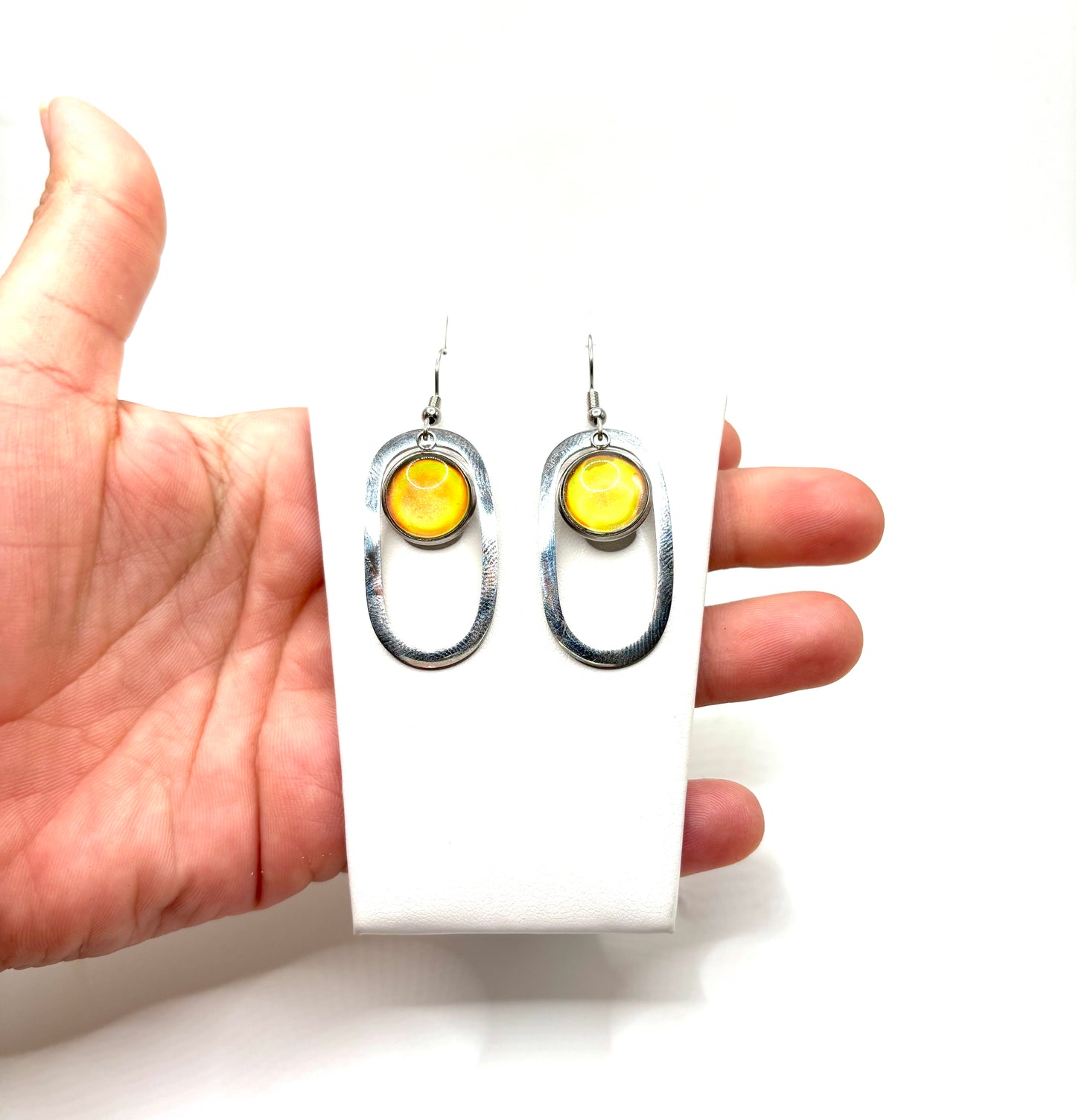 Mood Color Changing Earrings