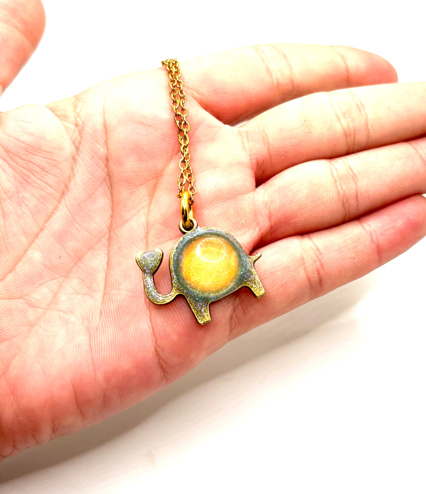 Mood Color Changing Pendant