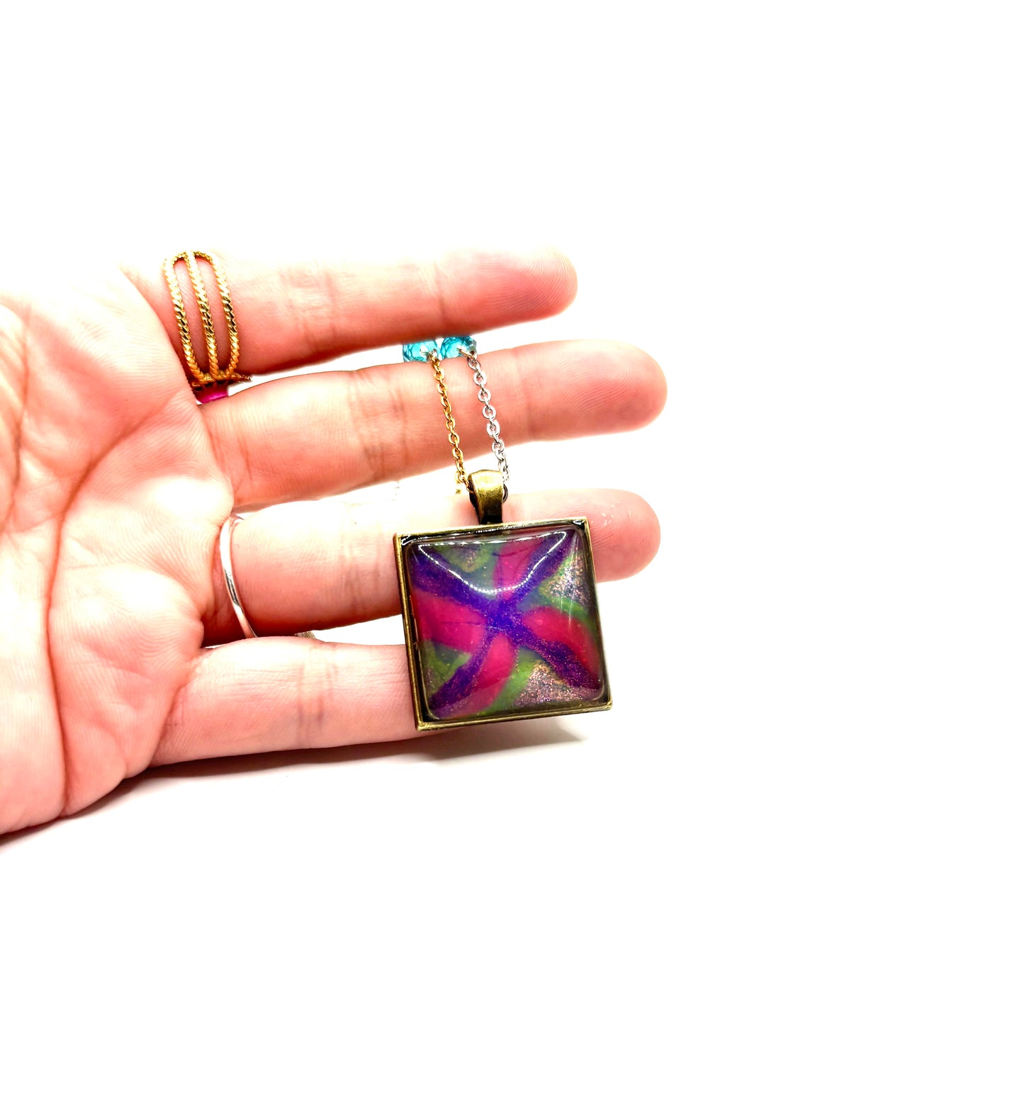 Mood Color Changing Pendant