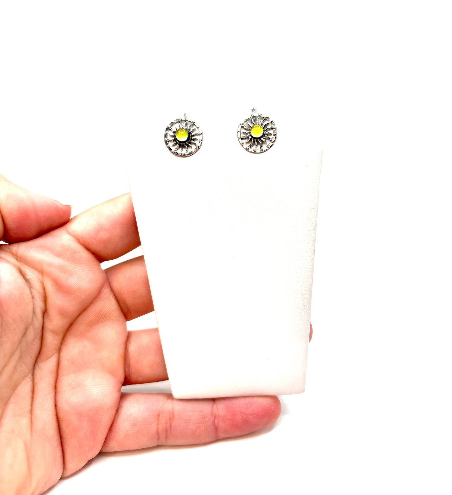 Mood Color Changing Stud Earrings