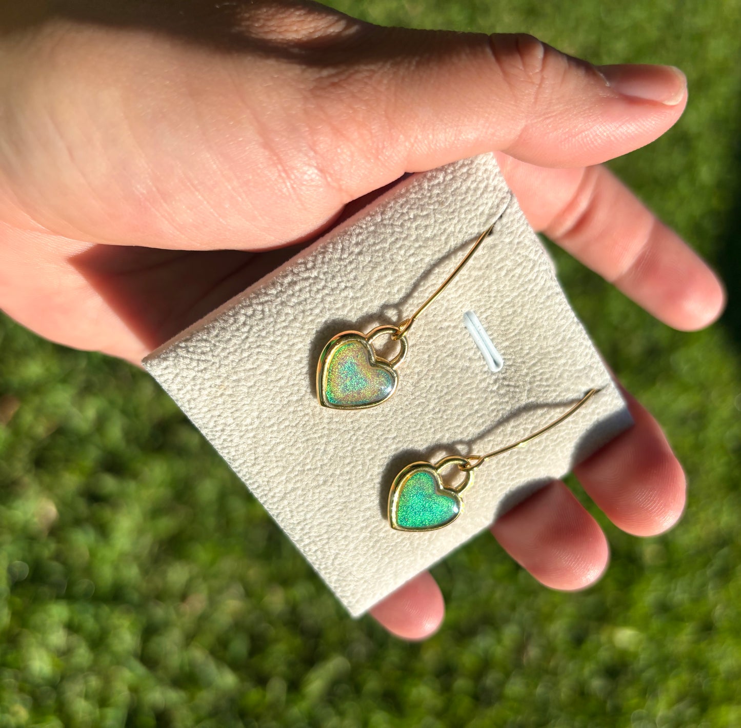 Mood Color Changing Heart Earrings