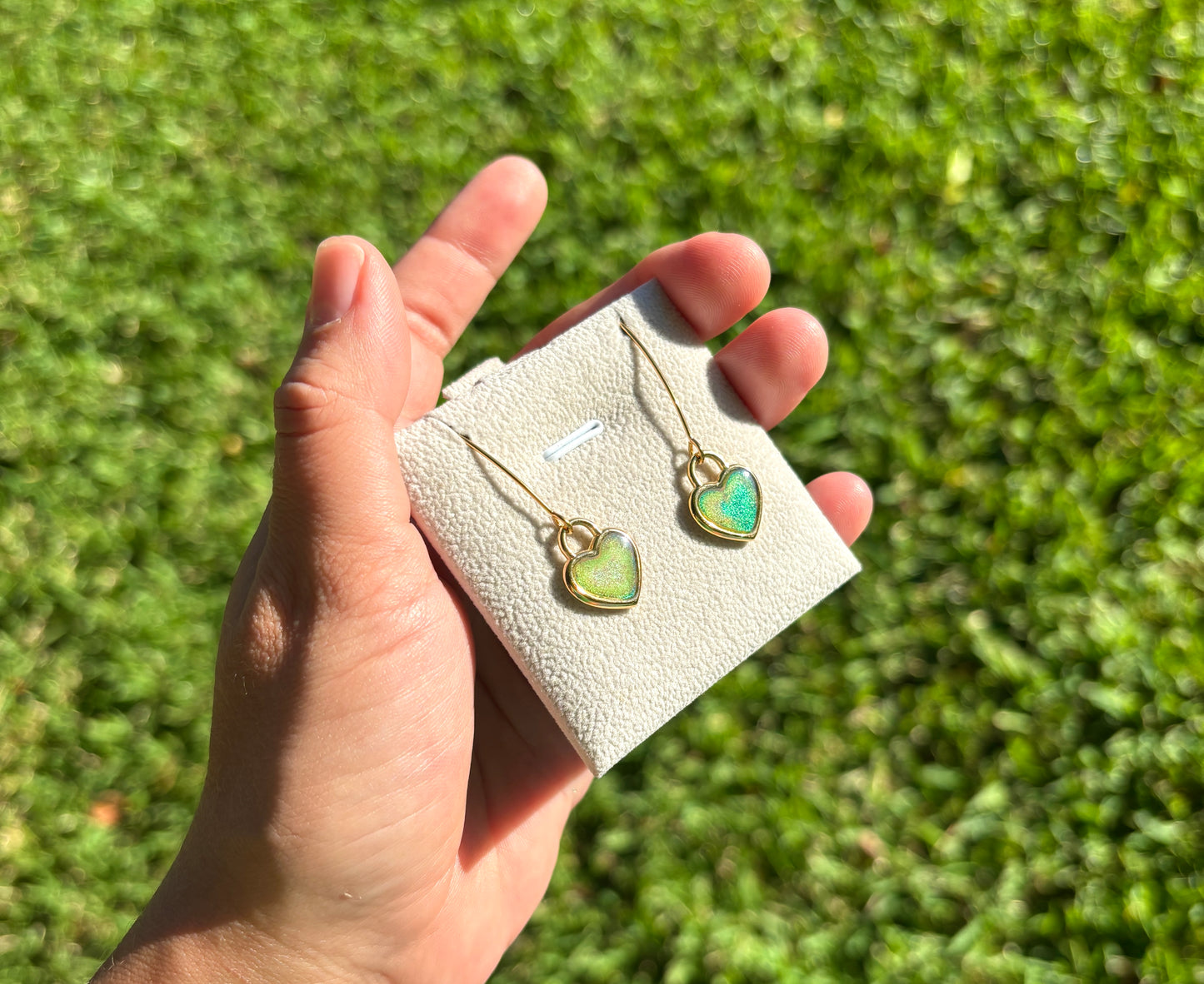 Mood Color Changing Heart Earrings