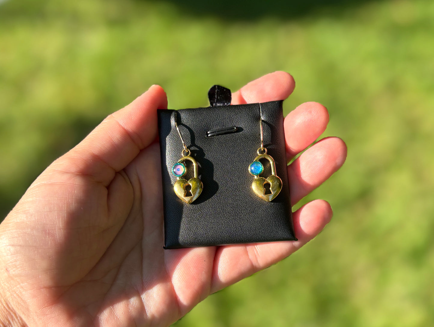 Mood Color Changing Heart Lock Earrings