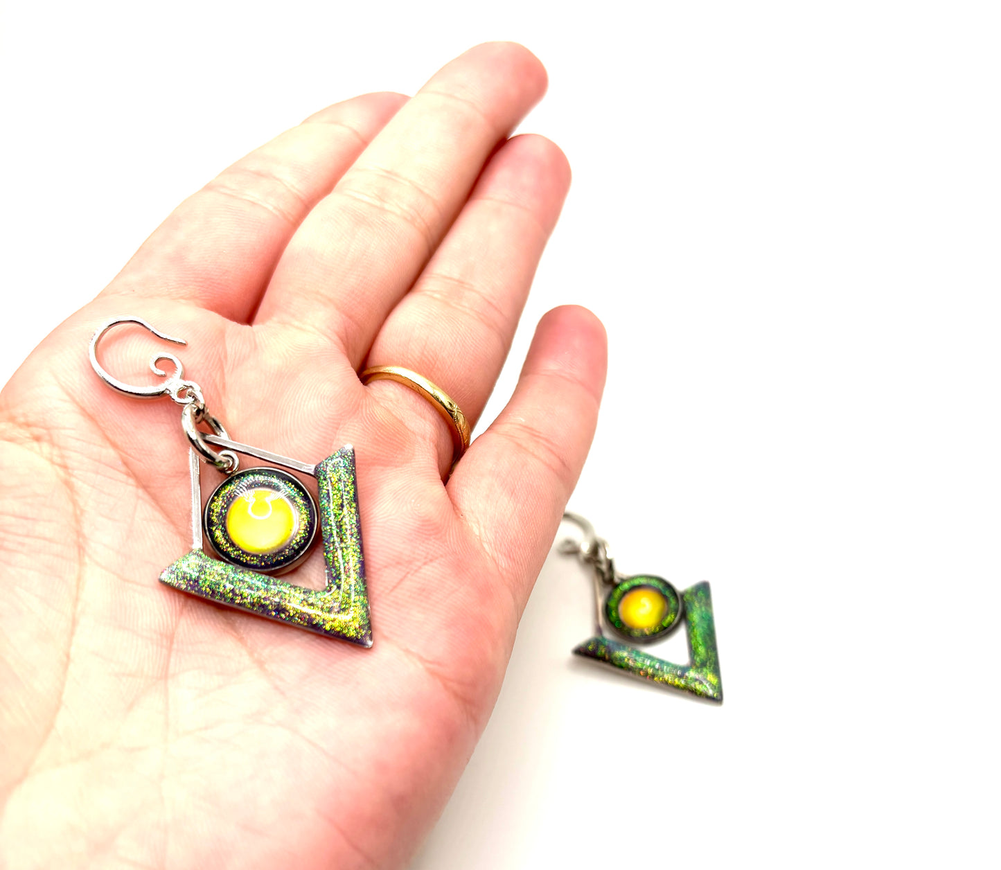 Mood Color Changing Earrings