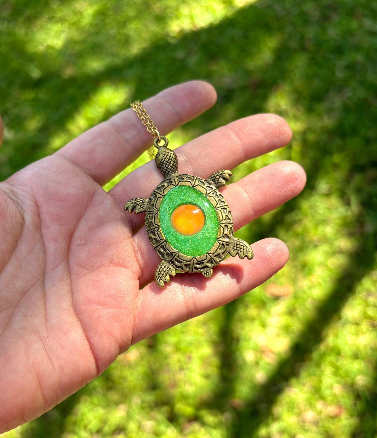 Mood Color Changing Turtle Pendant