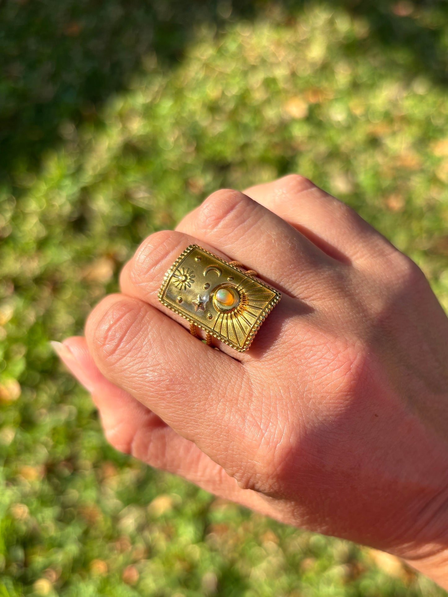 Mood Sea Glass™ Sun and Moon Ring