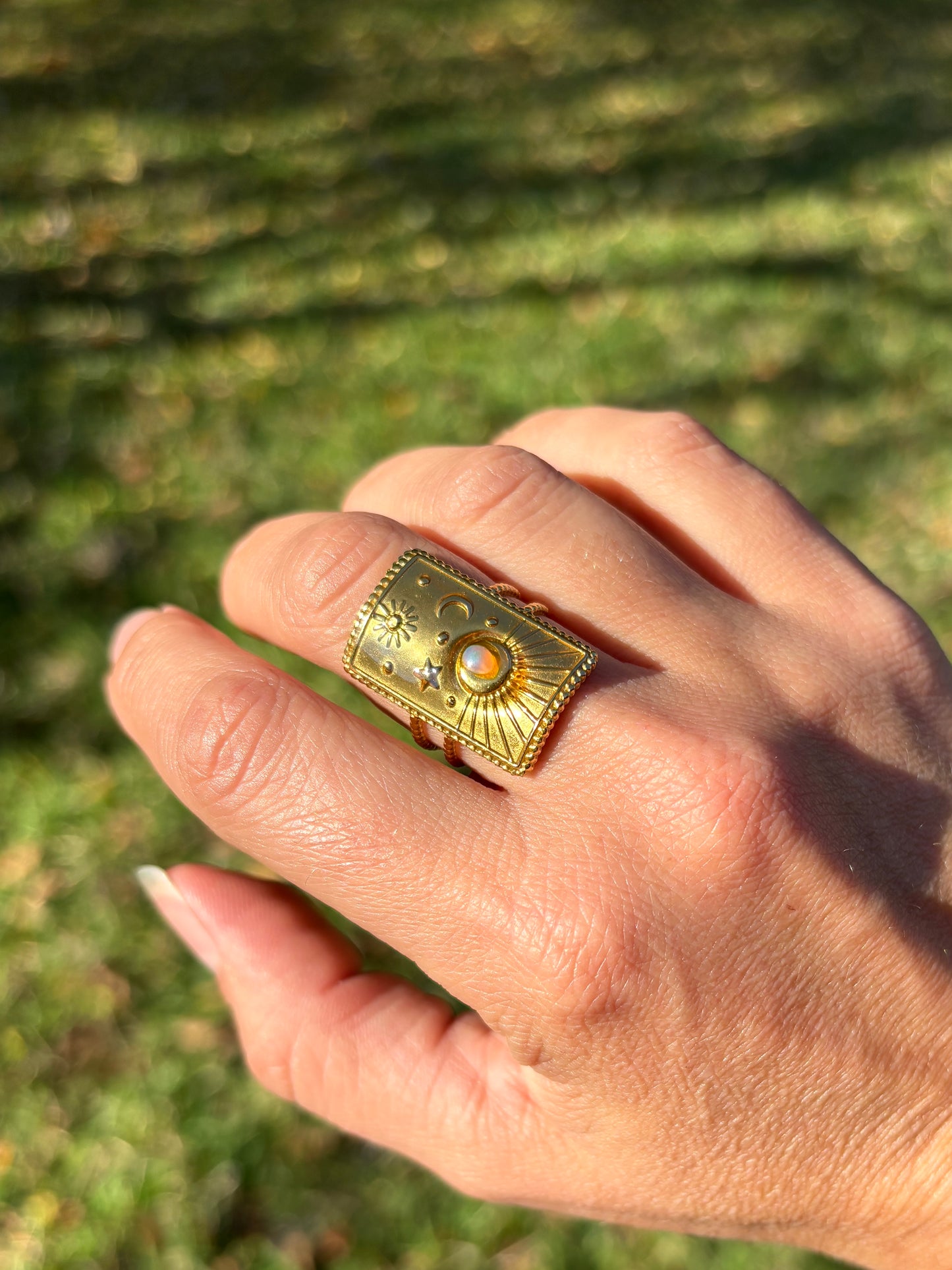 Mood Sea Glass™ Sun and Moon Ring