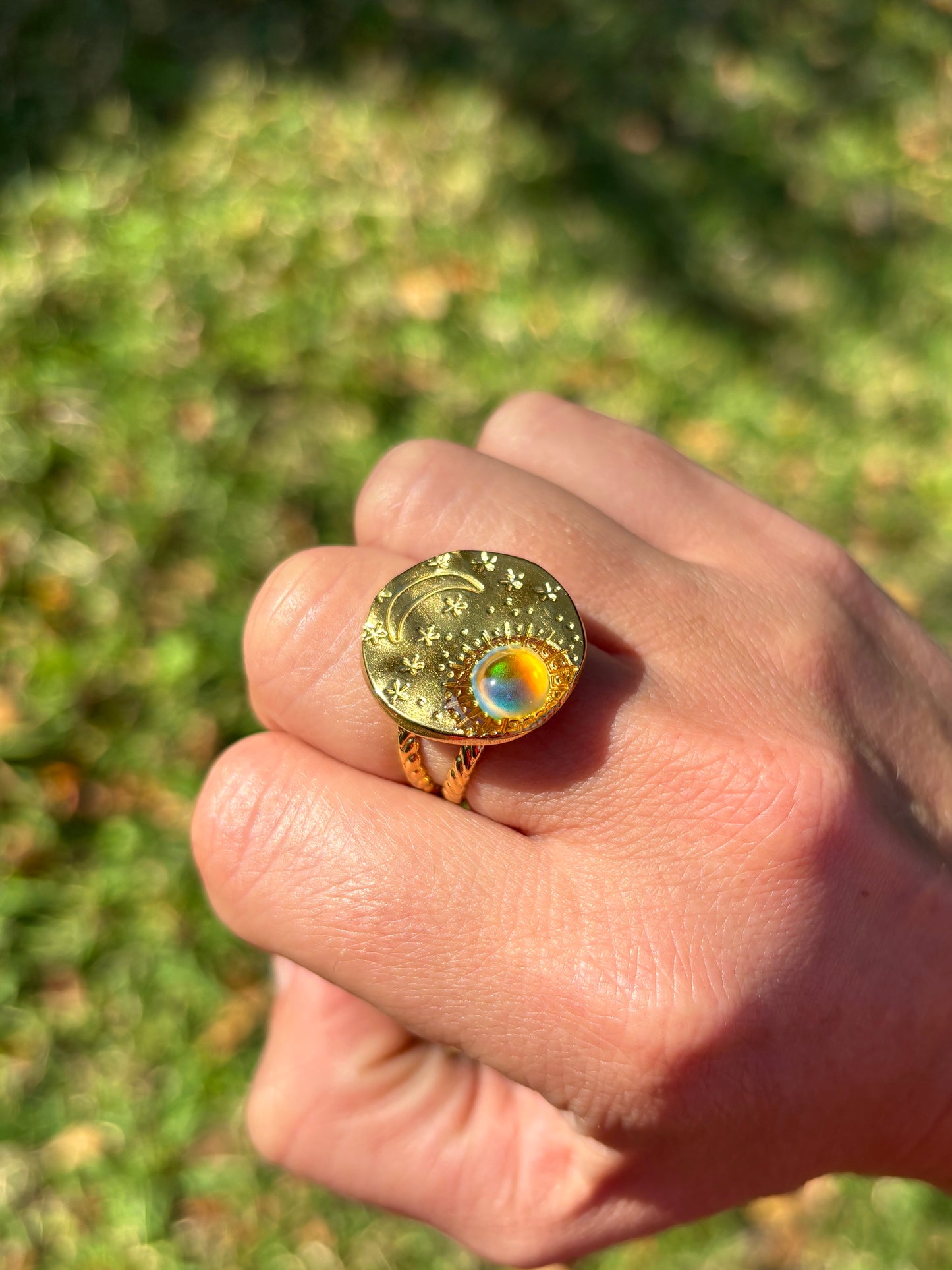 Mood Sea Glass™ Moon Ring