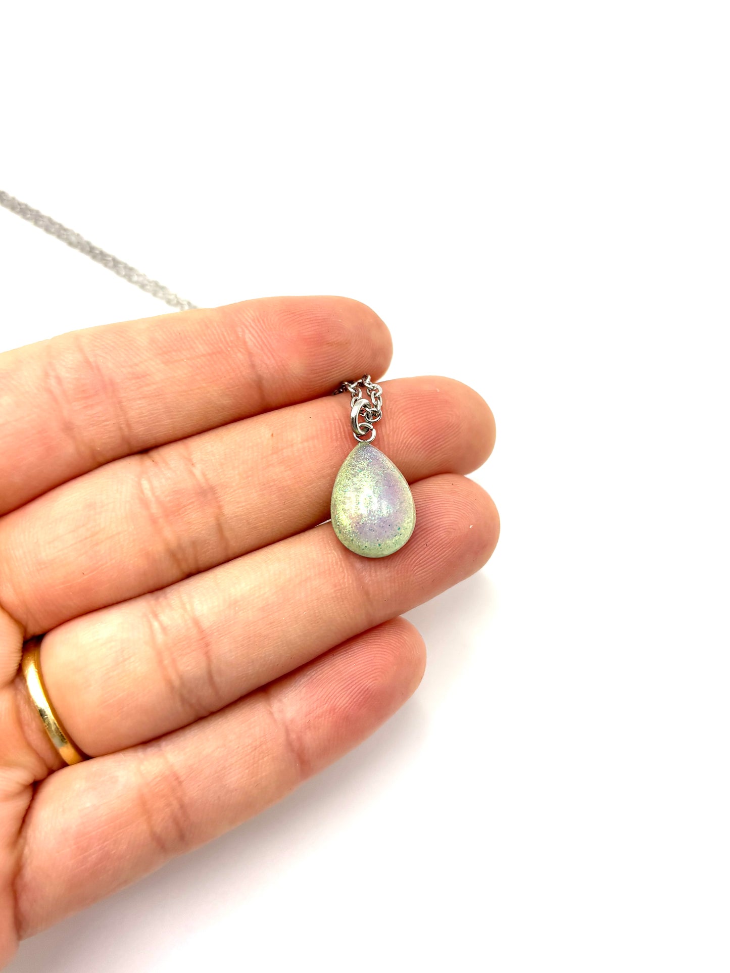 Mood Color Changing Pendant