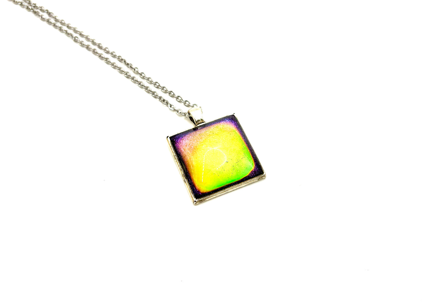 Mood Color Changing Pendant