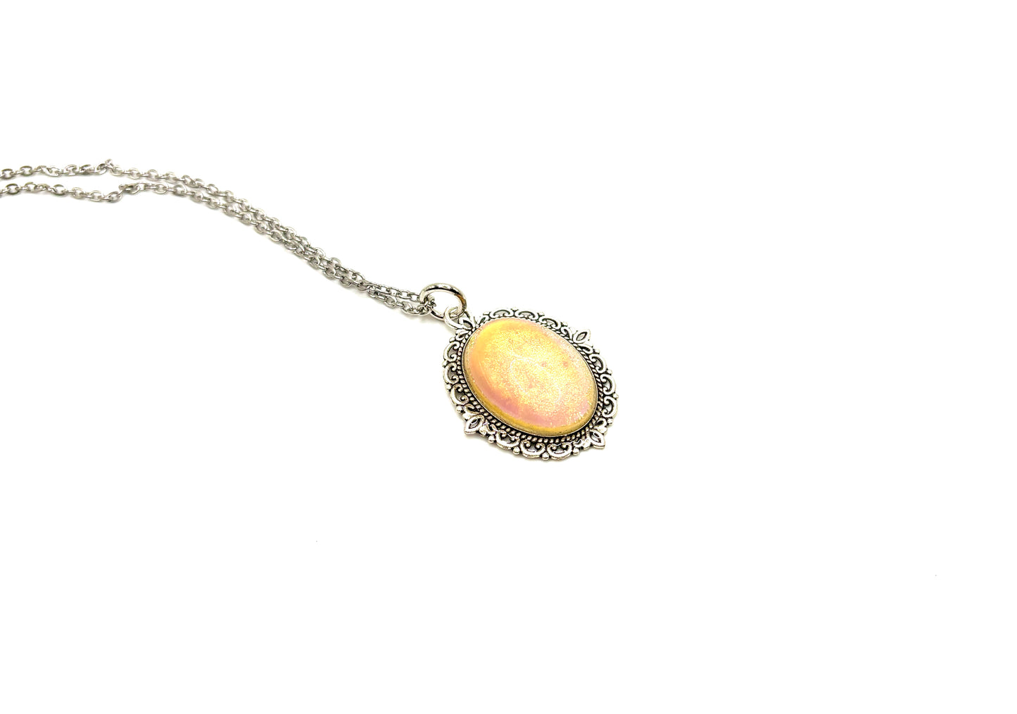 Mood Color Changing Pendant
