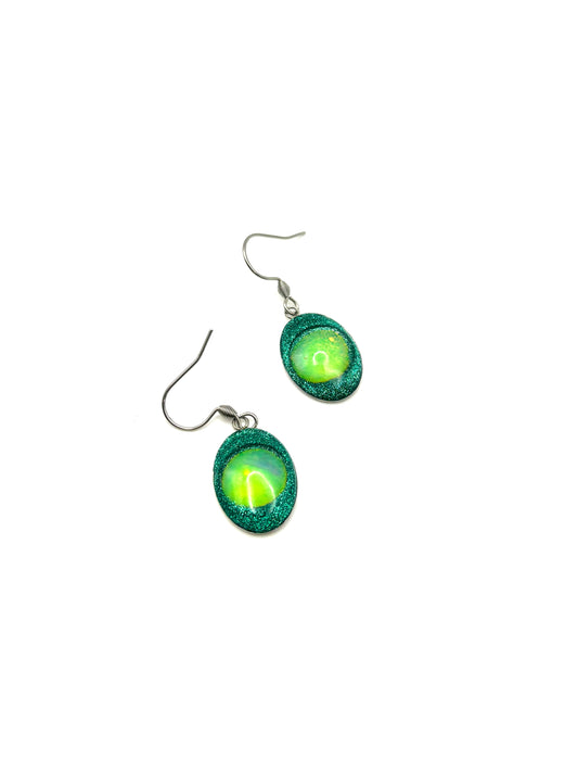Mood Color Changing Earrings