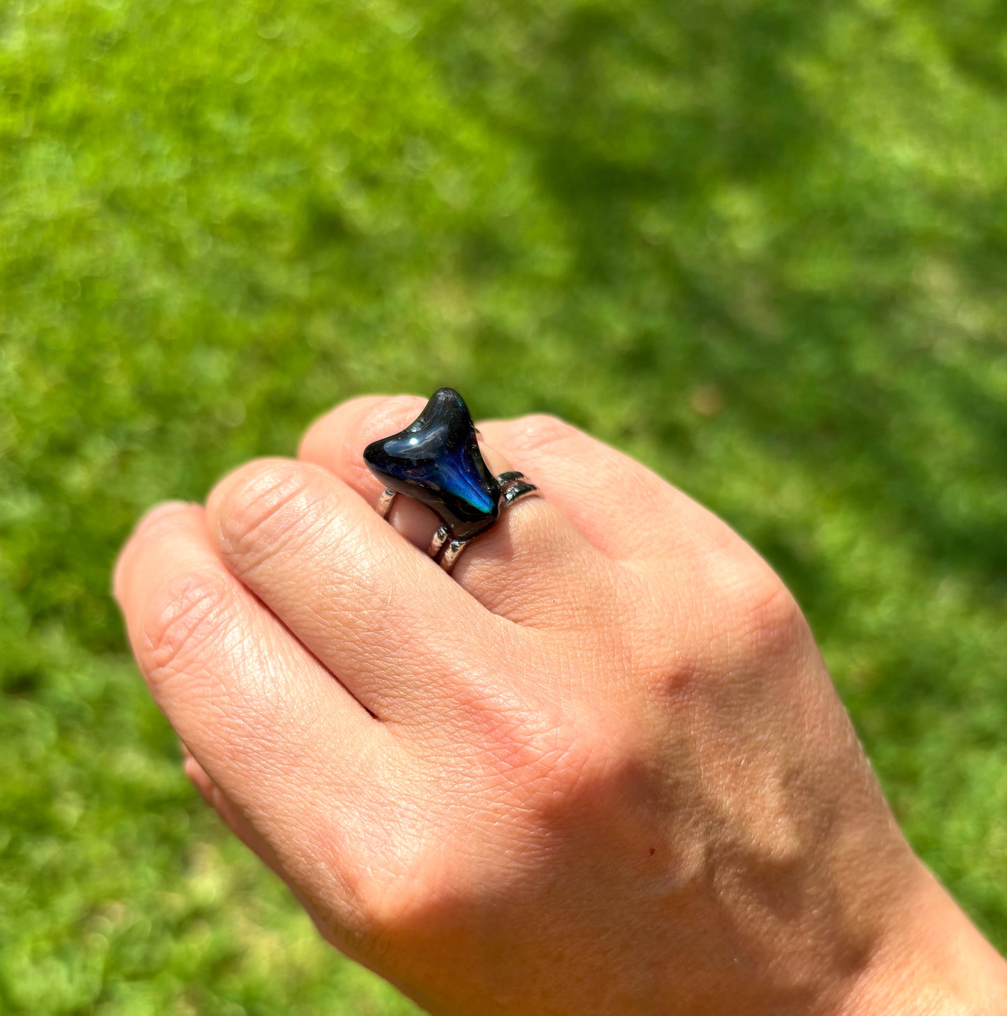 Mood Shark Tooth Ring
