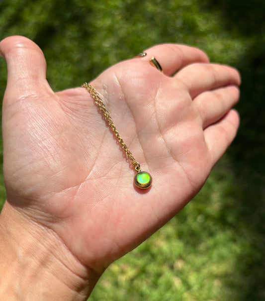 Mood Color Changing Glow Necklace