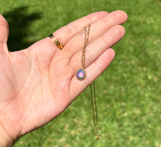 Mood Color Changing Glow Necklace