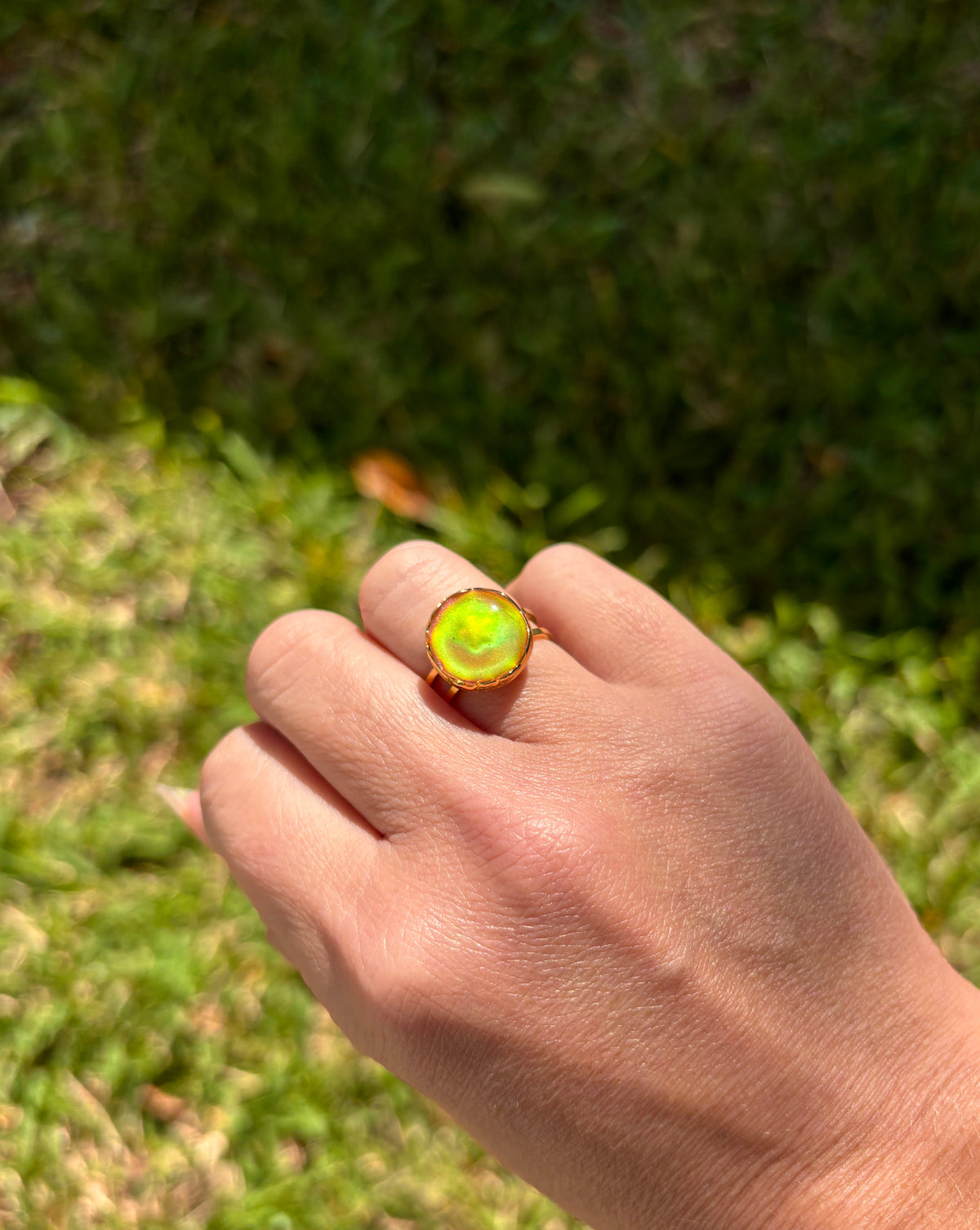 Color Changing Ring