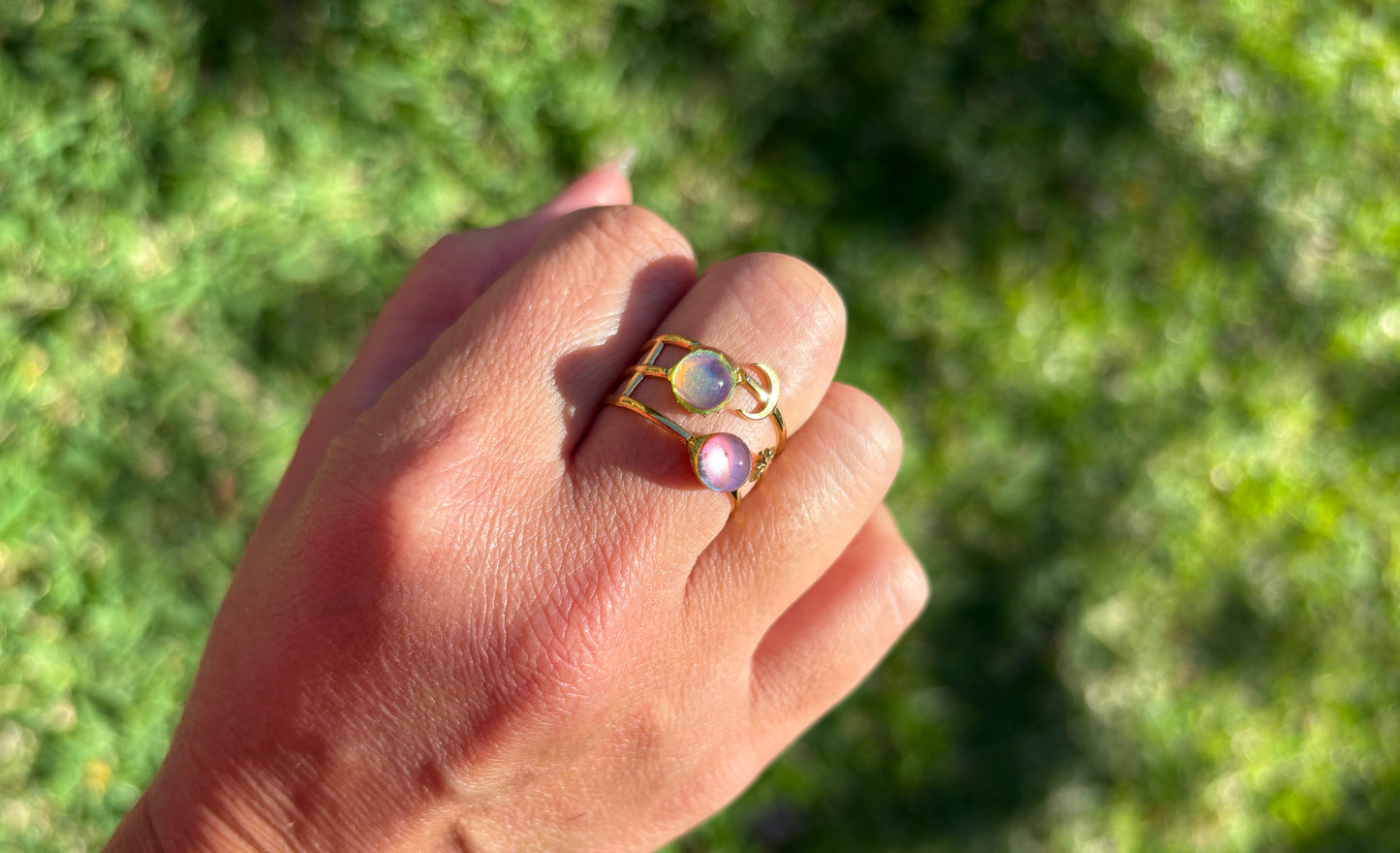 Mood Color Changing Sun and Moon Ring