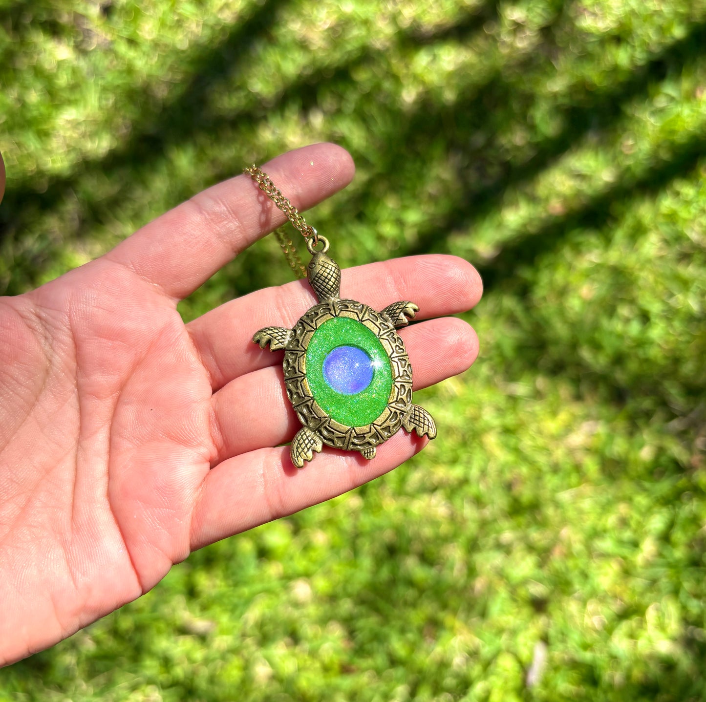 Mood Color Changing Turtle Pendant