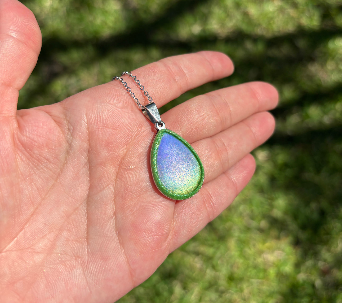 Color Changing Teardrop  Pendant