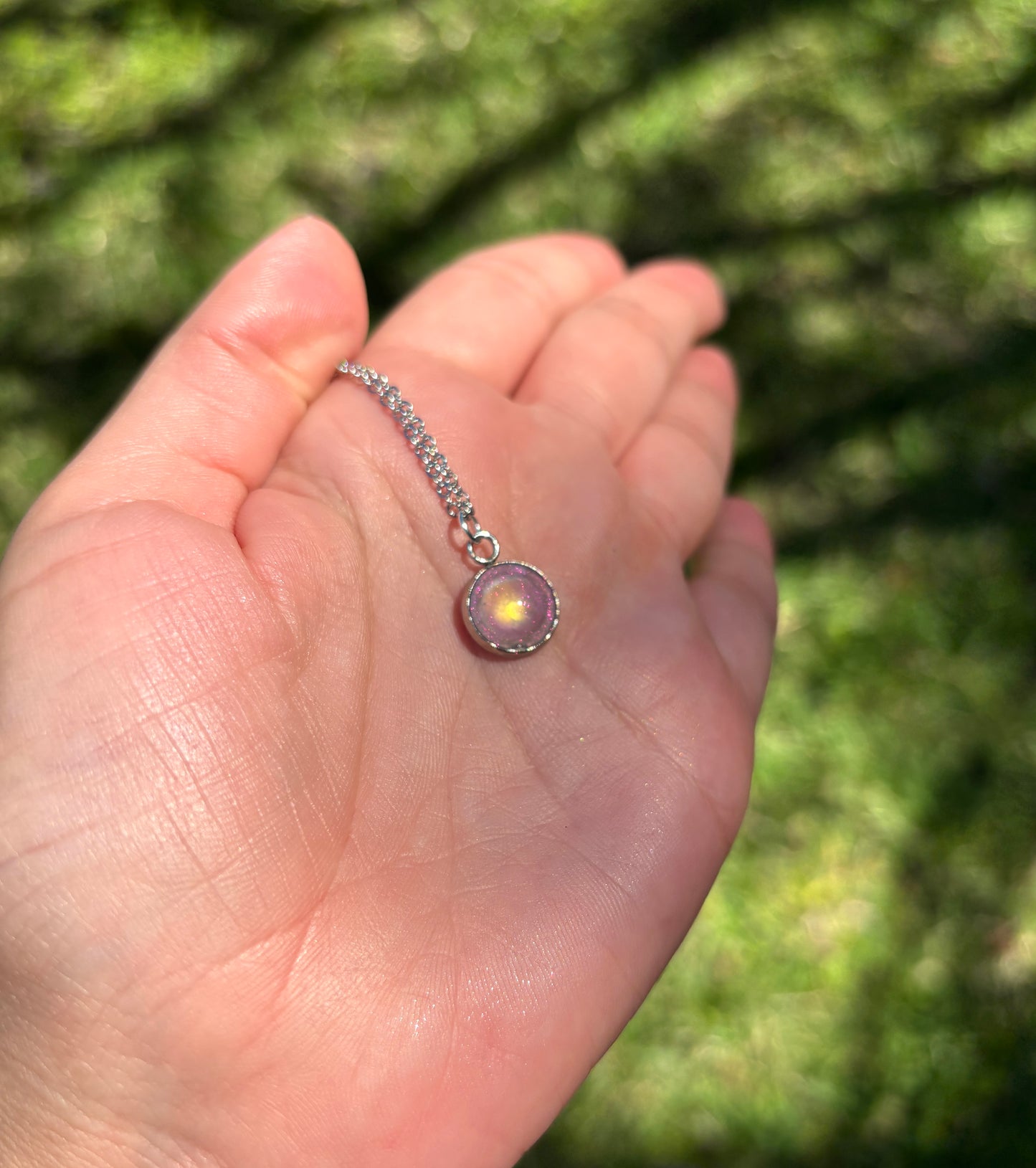 Mood Color Changing Pendant