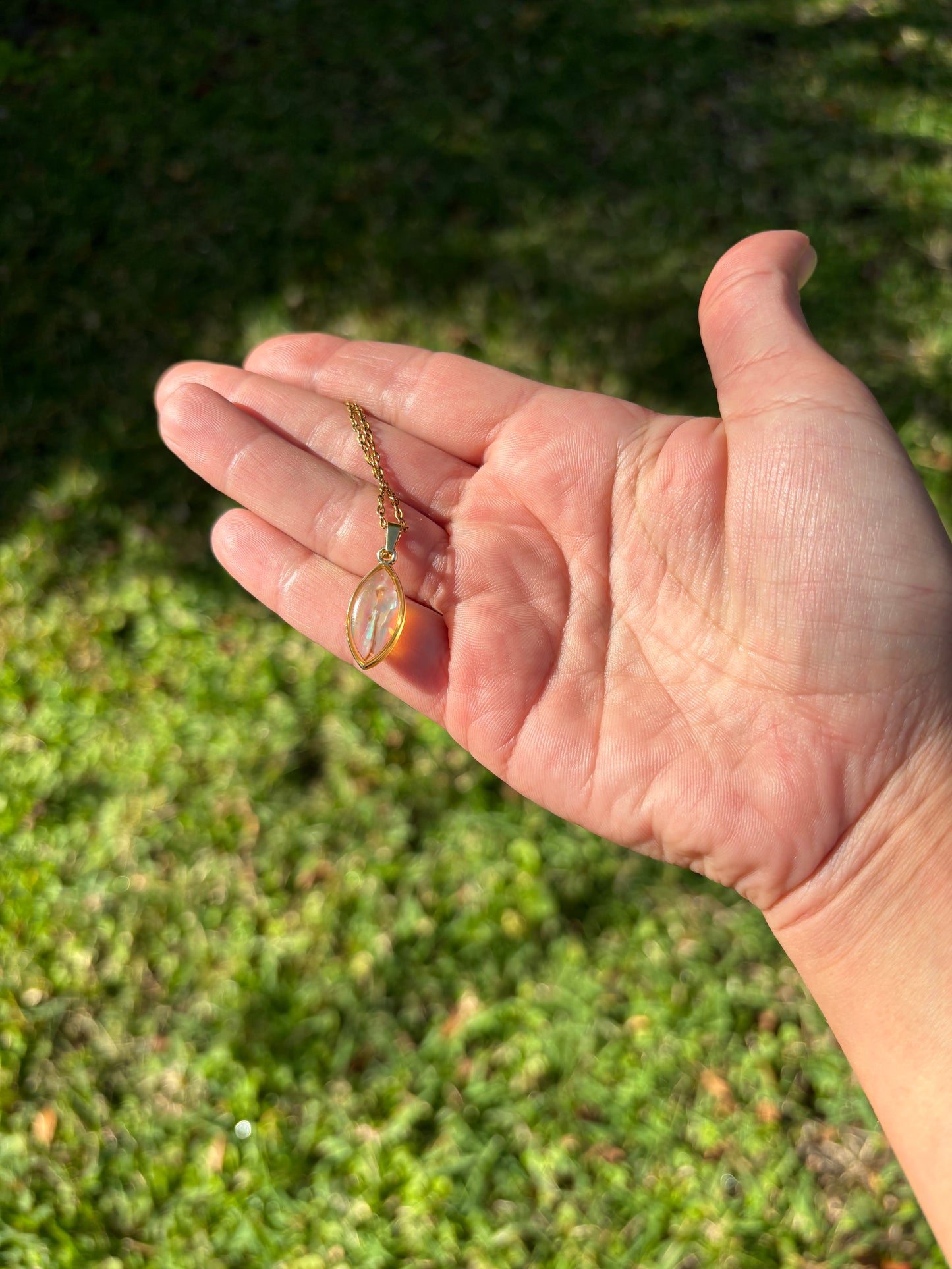 Abalone Color Changing Mood Necklace