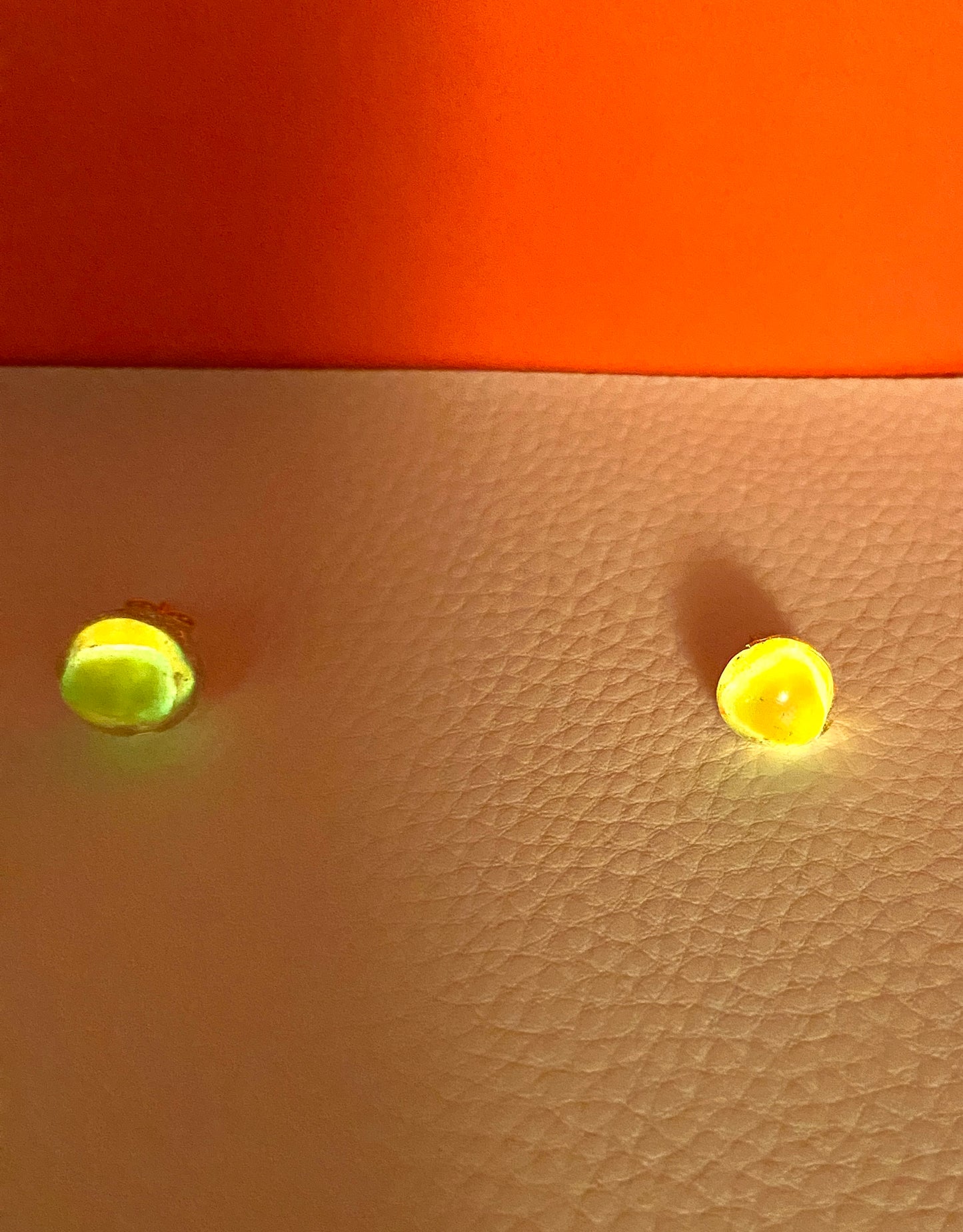 Mood Sea Glass™ Glow Stud Earrings